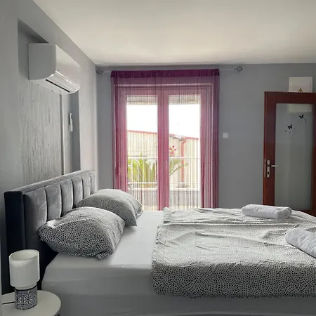 Magnolia Apartment